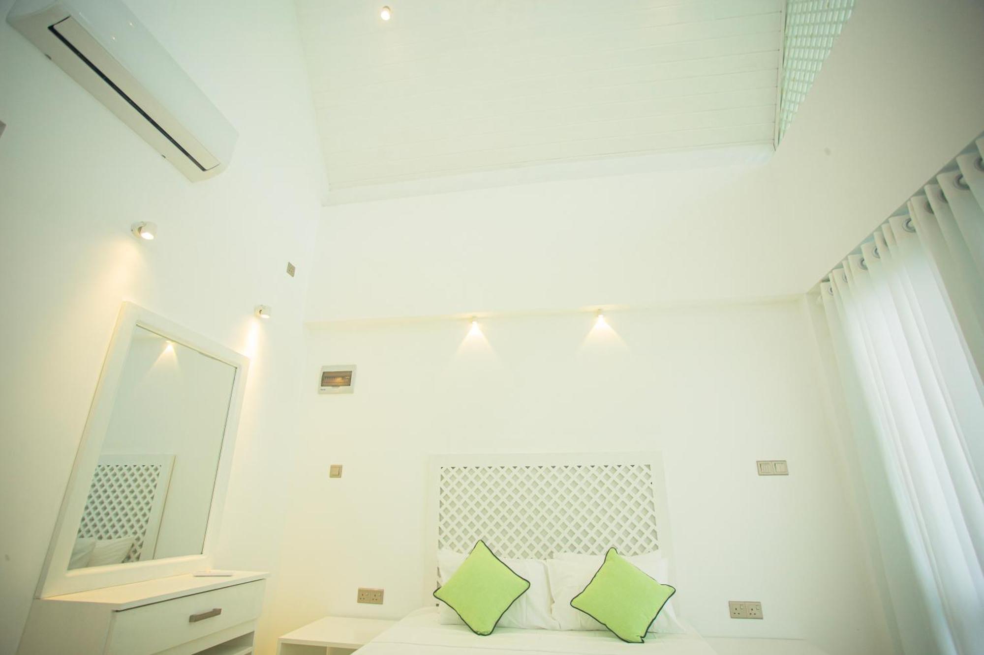 Greencliff Chalet
